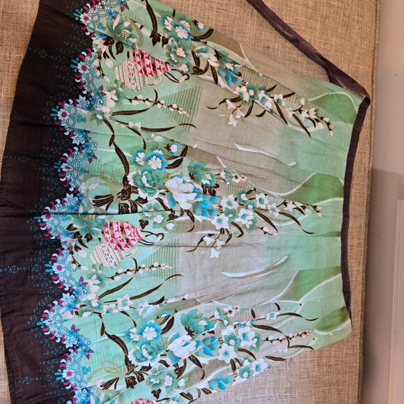 Floral Skirt - Picture 2 of 3